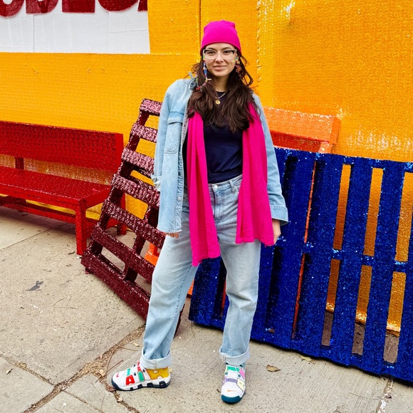 Meet your Posher, Adrianna C David ⭐️ - Picture 5 of 15